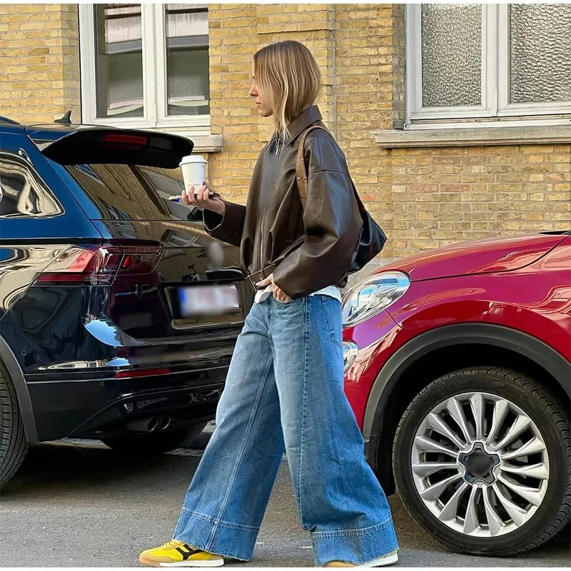 Chaqueta bomber de estilo urbano para mujer