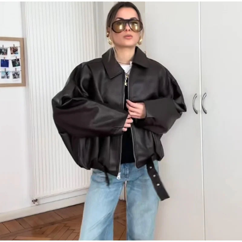 Chaqueta bomber de estilo urbano para mujer
